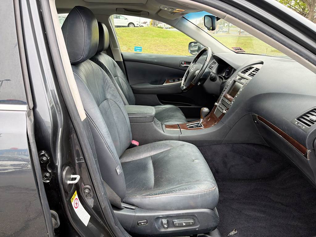 Thumbnail: 2011 Lexus ES - 10
