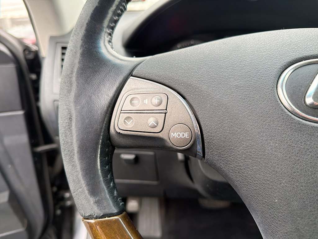 Thumbnail: 2011 Lexus ES - 31