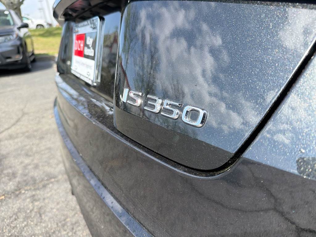 Thumbnail: 2021 Lexus IS - 5