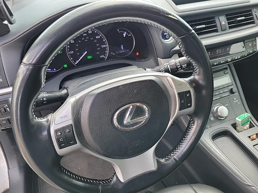 Thumbnail: 2012 Lexus CT - 2