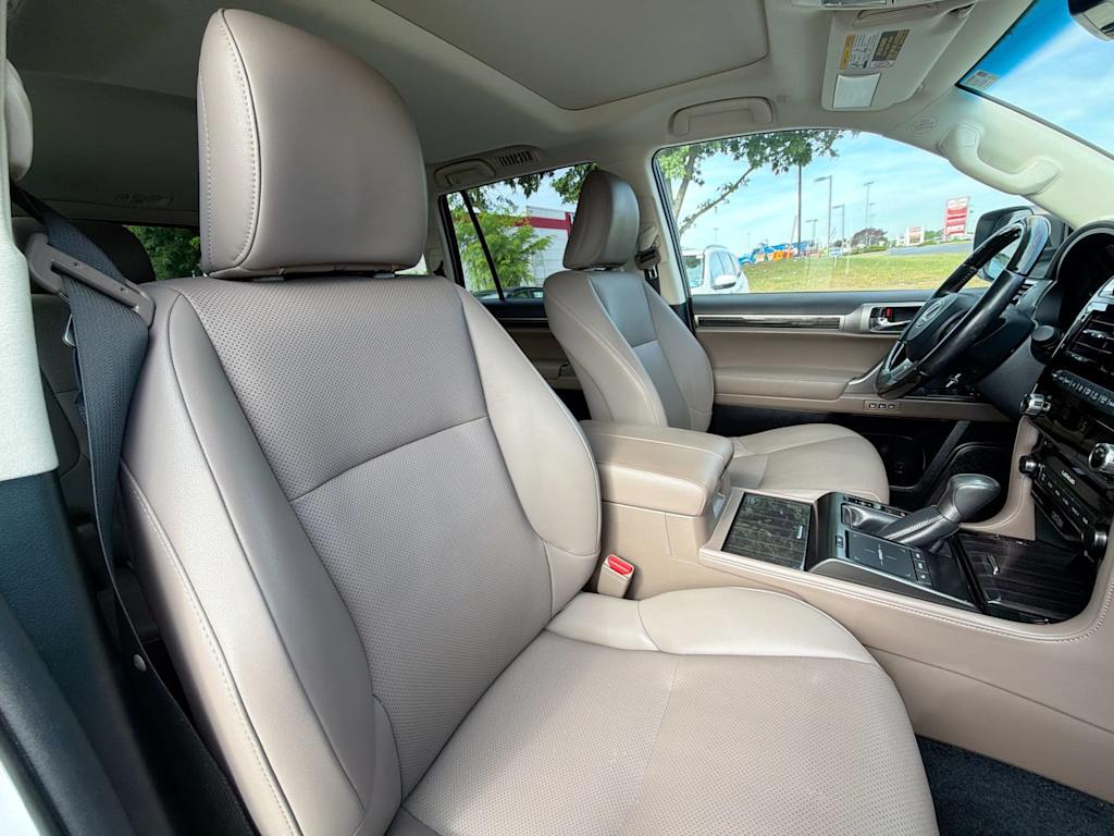Thumbnail: 2022 Lexus GX - 26