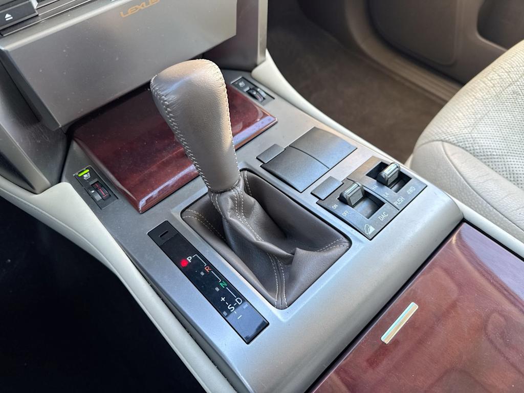 Thumbnail: 2012 Lexus GX - 33