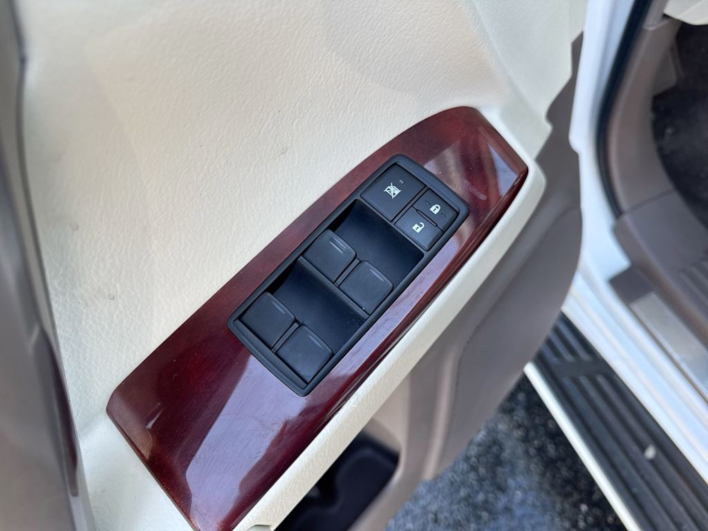 Thumbnail: 2012 Lexus GX - 27