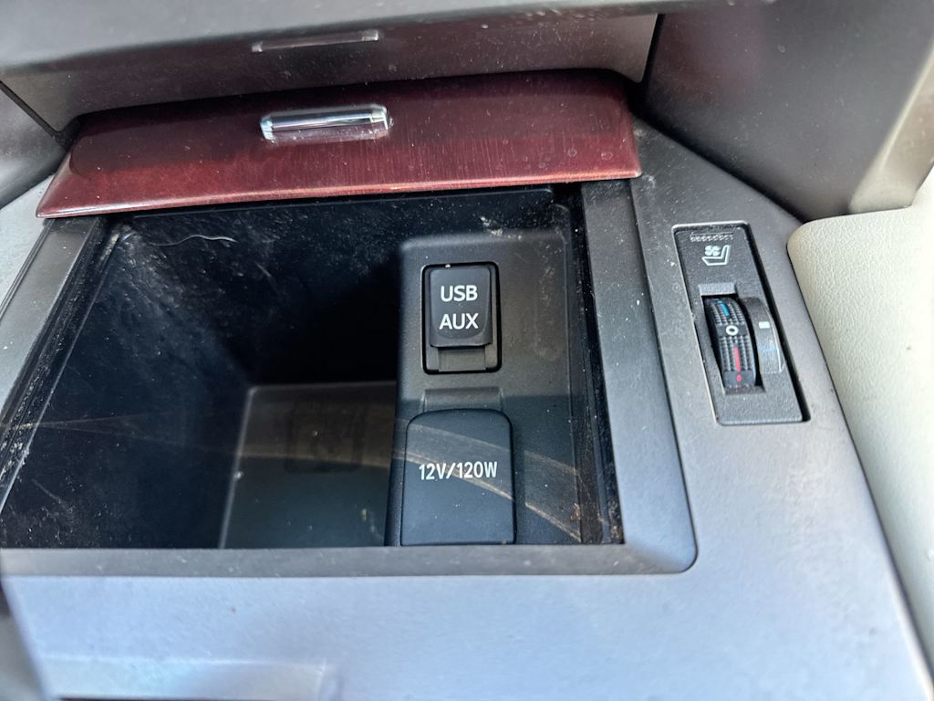 Thumbnail: 2012 Lexus GX - 14