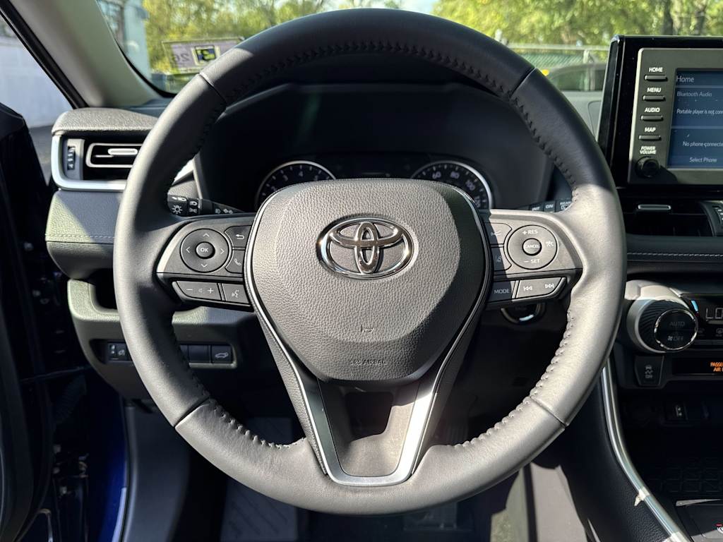 2019 Toyota RAV4 XLE Premium 14