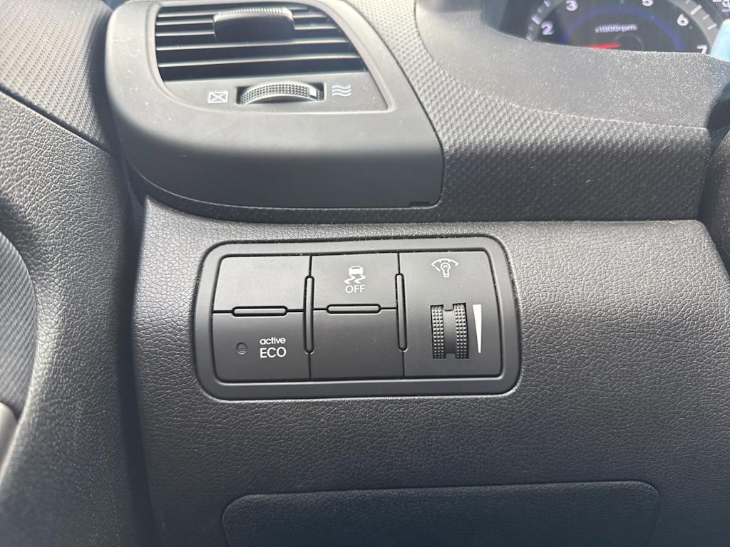 Thumbnail: 2017 Hyundai Accent - 21