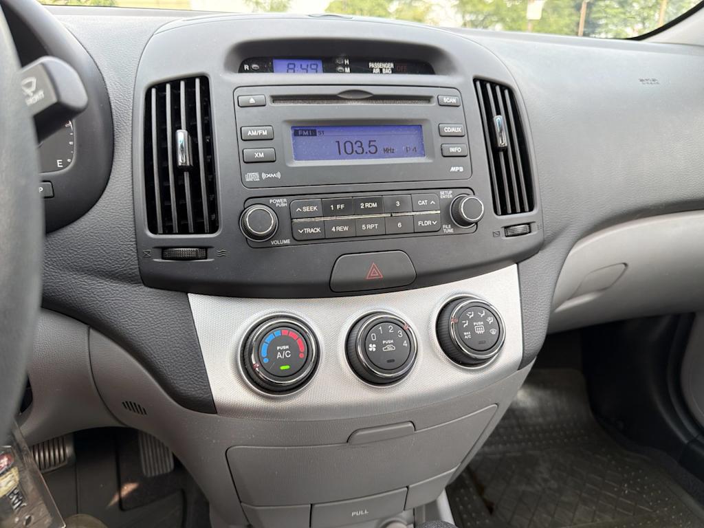 Thumbnail: 2009 Hyundai Elantra - 10