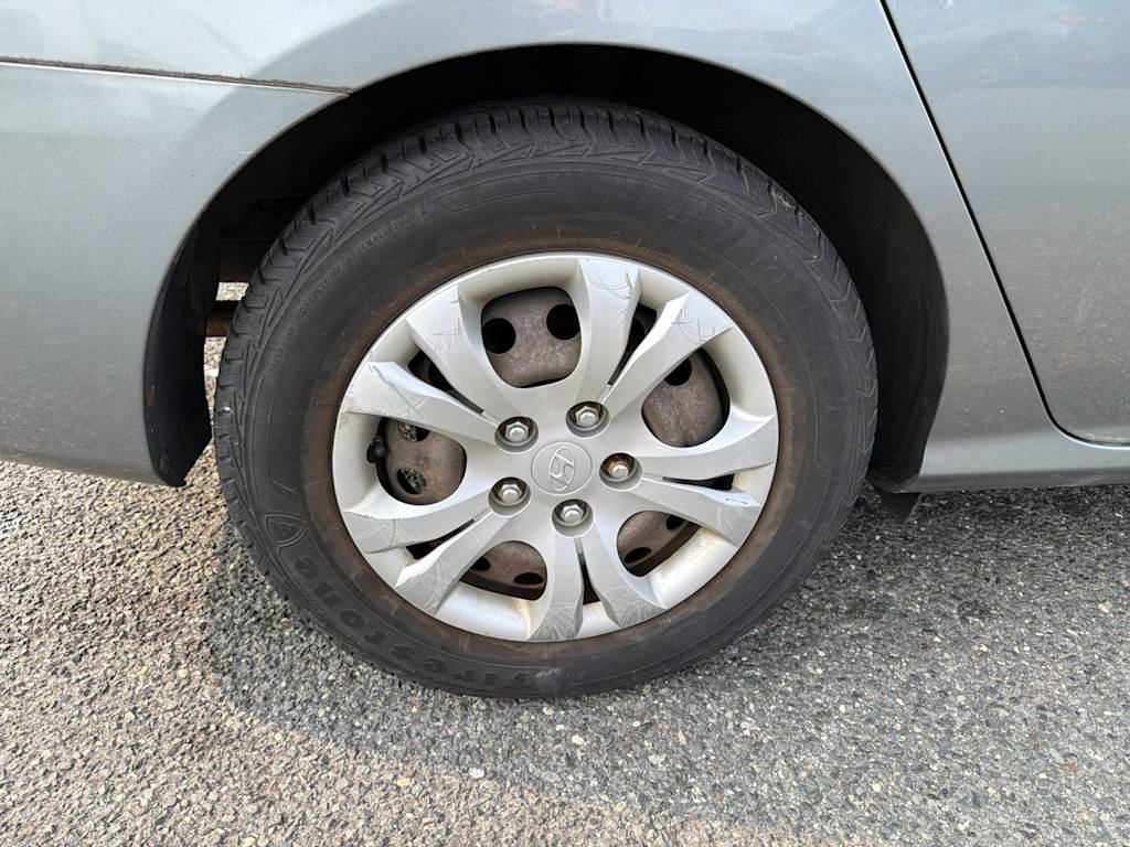 Thumbnail: 2009 Hyundai Elantra - 23