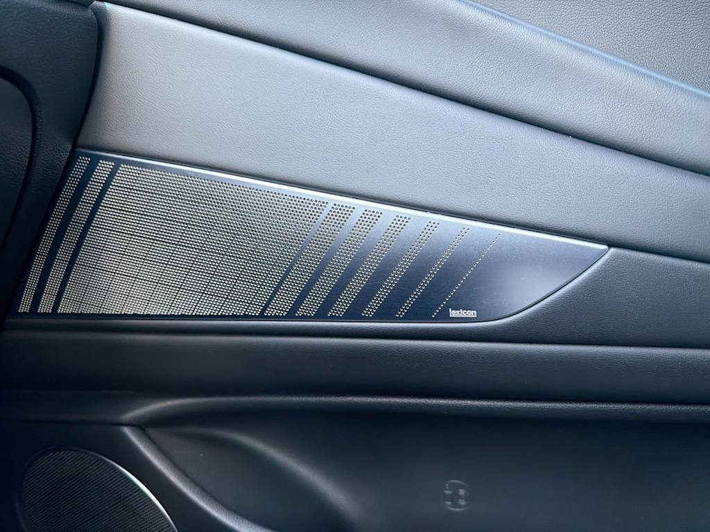 Thumbnail: 2023 Genesis G80 - 35