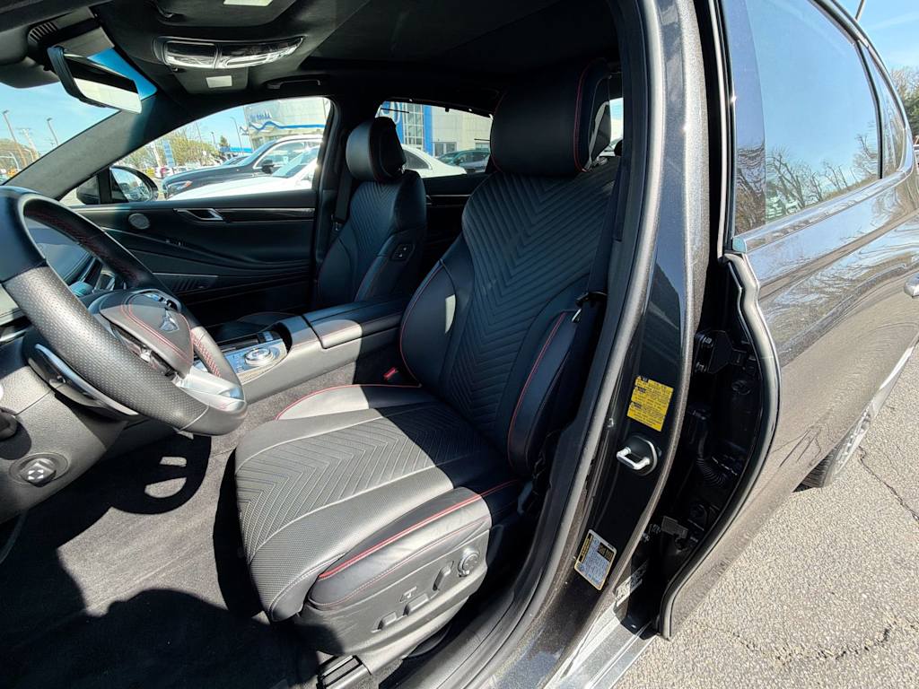 Thumbnail: 2023 Genesis G80 - 29