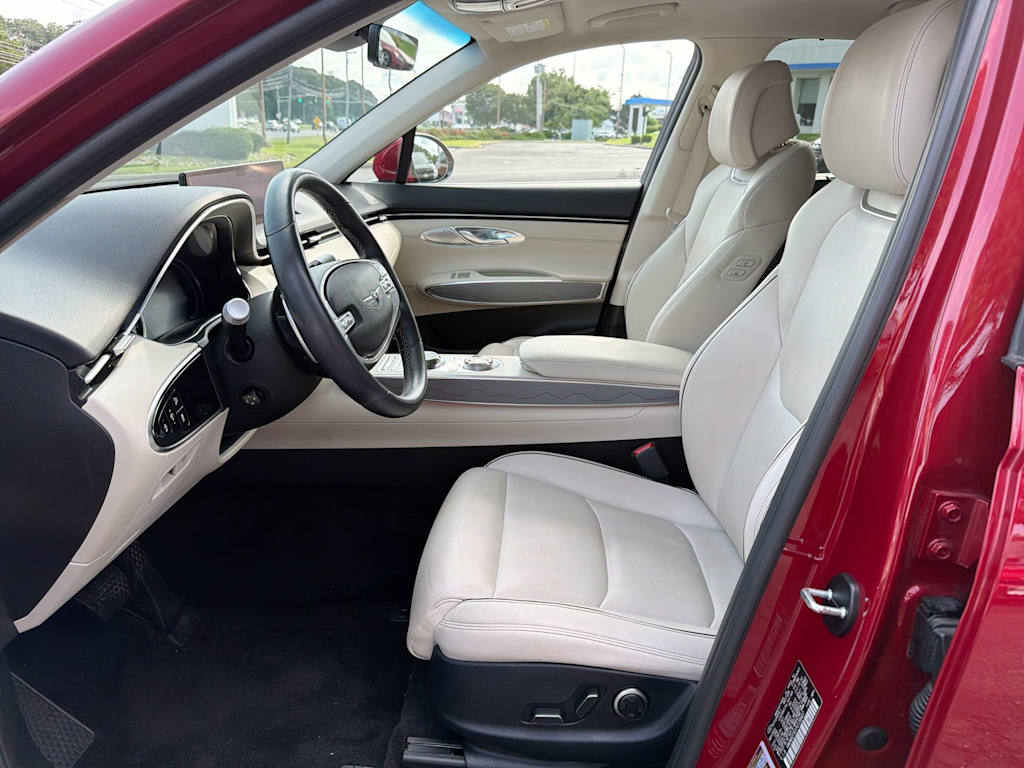 Thumbnail: 2023 Genesis GV70 - 10