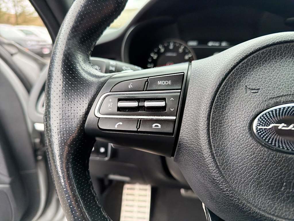 Thumbnail: 2018 Kia Stinger - 31