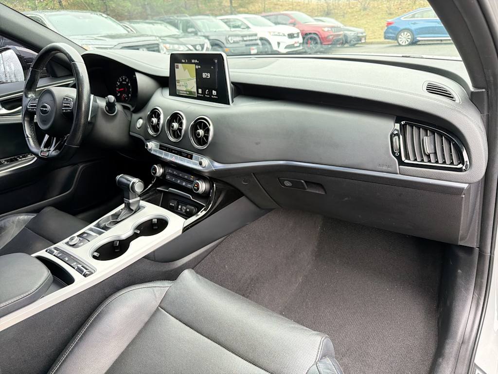 Thumbnail: 2018 Kia Stinger - 7