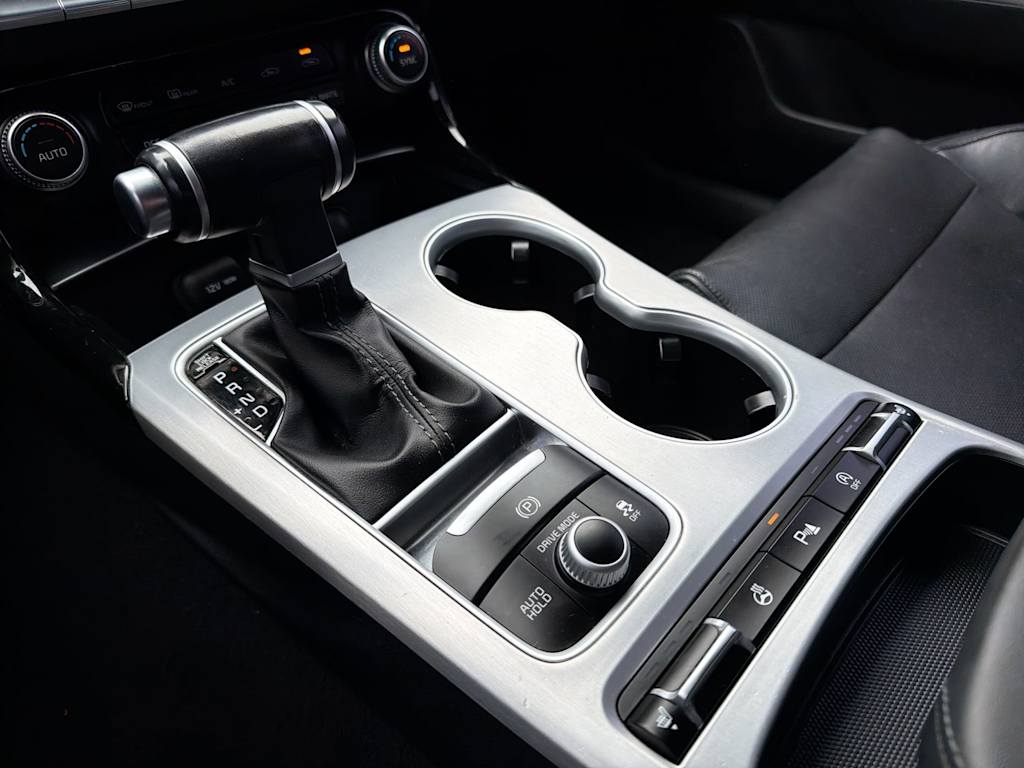 Thumbnail: 2018 Kia Stinger - 14