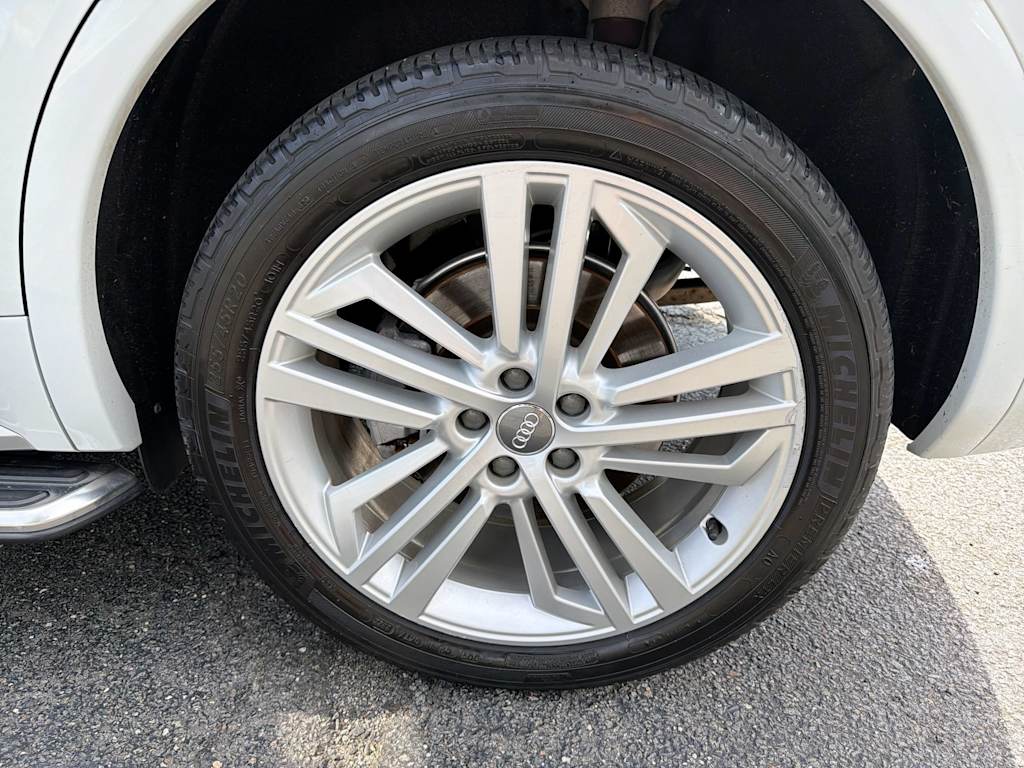 Thumbnail: 2019 Audi Q5 - 8