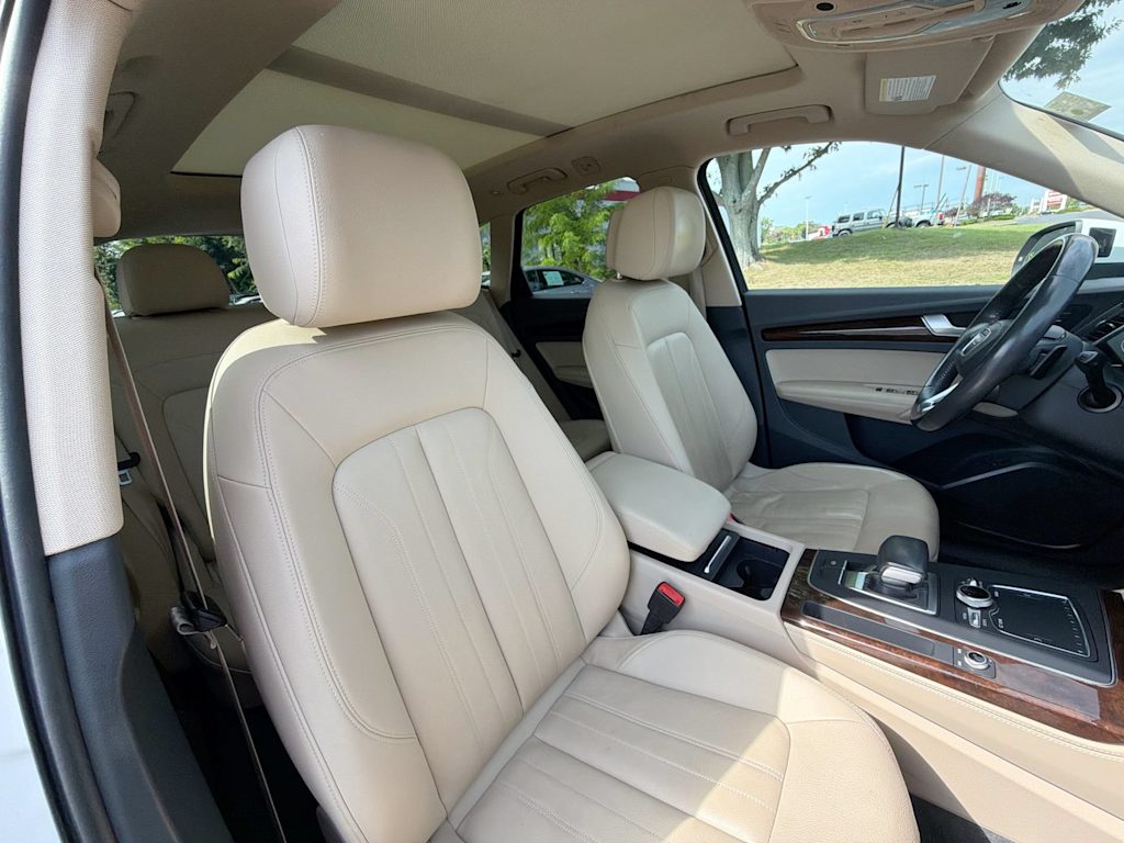 Thumbnail: 2019 Audi Q5 - 27