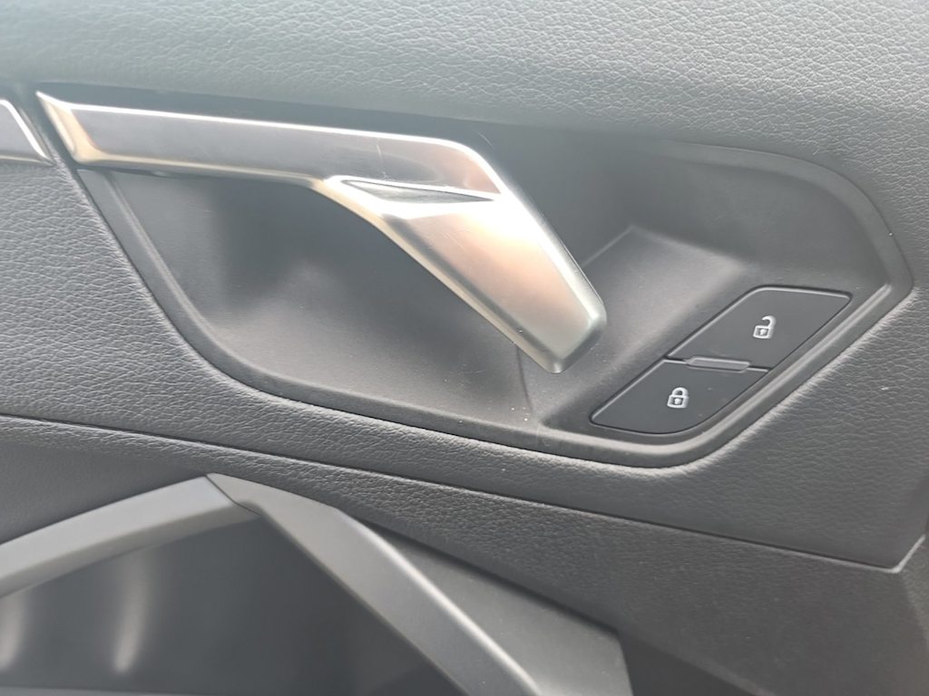 Thumbnail: 2024 Audi Q3 - 21