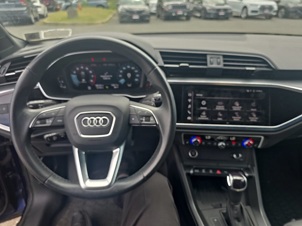 Thumbnail: 2024 Audi Q3 - 12