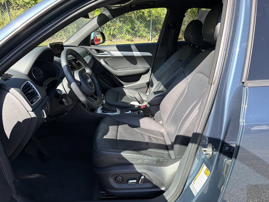 Thumbnail: 2018 Audi Q3 - 9