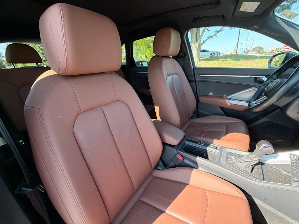 Thumbnail: 2020 Audi Q3 - 27