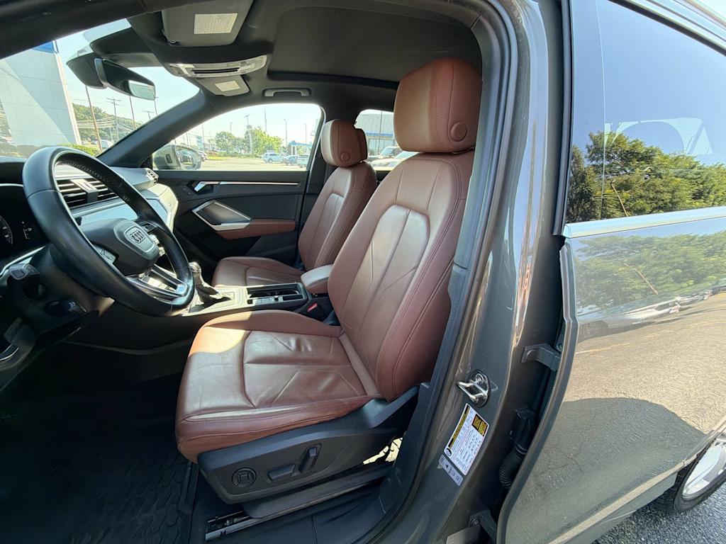 Thumbnail: 2020 Audi Q3 - 28