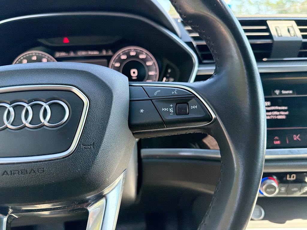 Thumbnail: 2020 Audi Q3 - 32