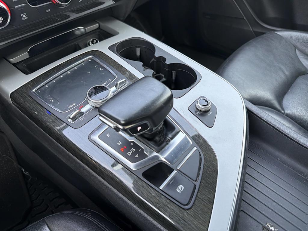 Thumbnail: 2018 Audi Q7 - 12