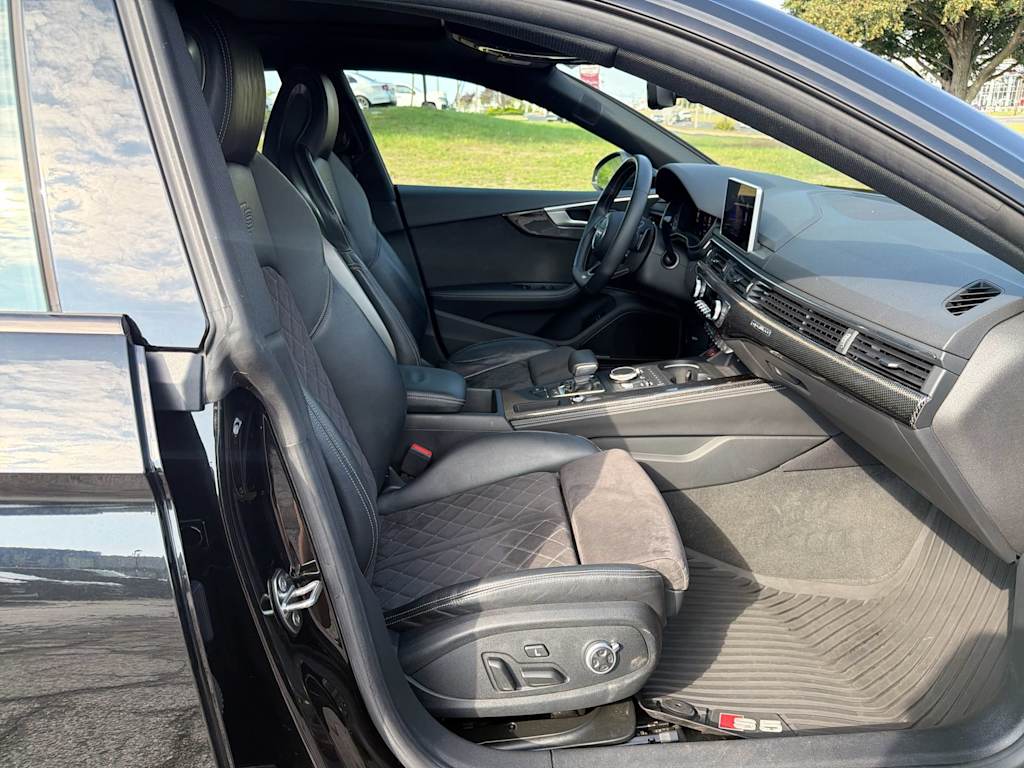 Thumbnail: 2019 Audi S5 - 25