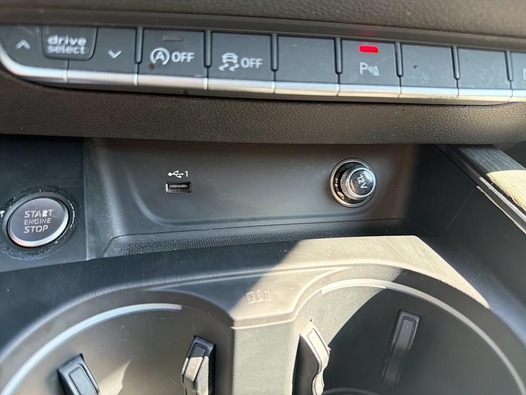 Thumbnail: 2019 Audi A4 - 33