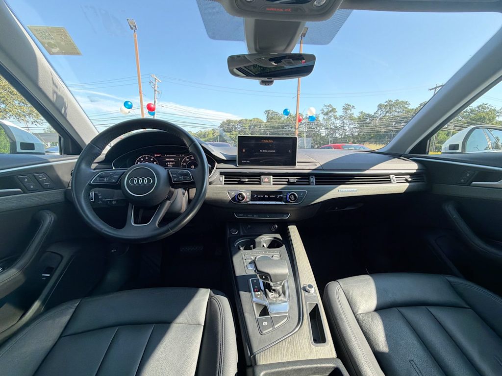 Thumbnail: 2019 Audi A4 - 13