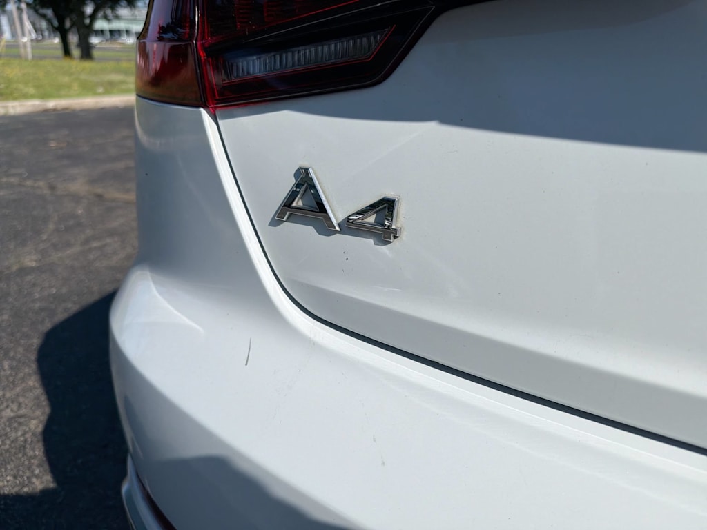 Thumbnail: 2019 Audi A4 - 27