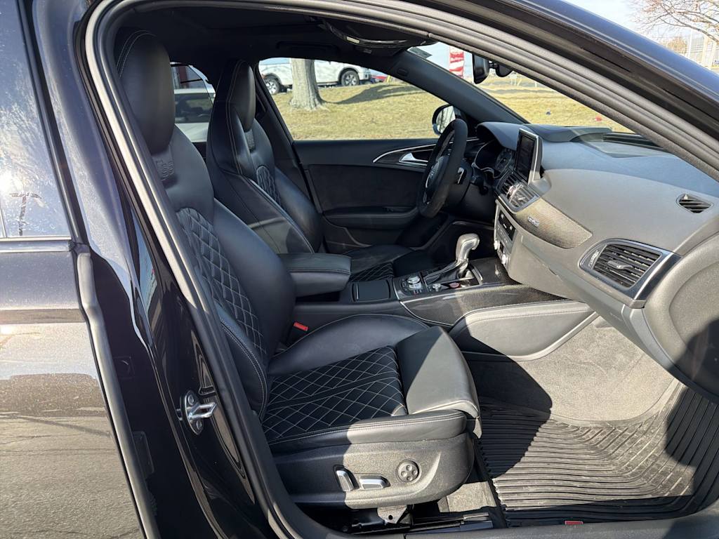 Thumbnail: 2016 Audi S6 - 11