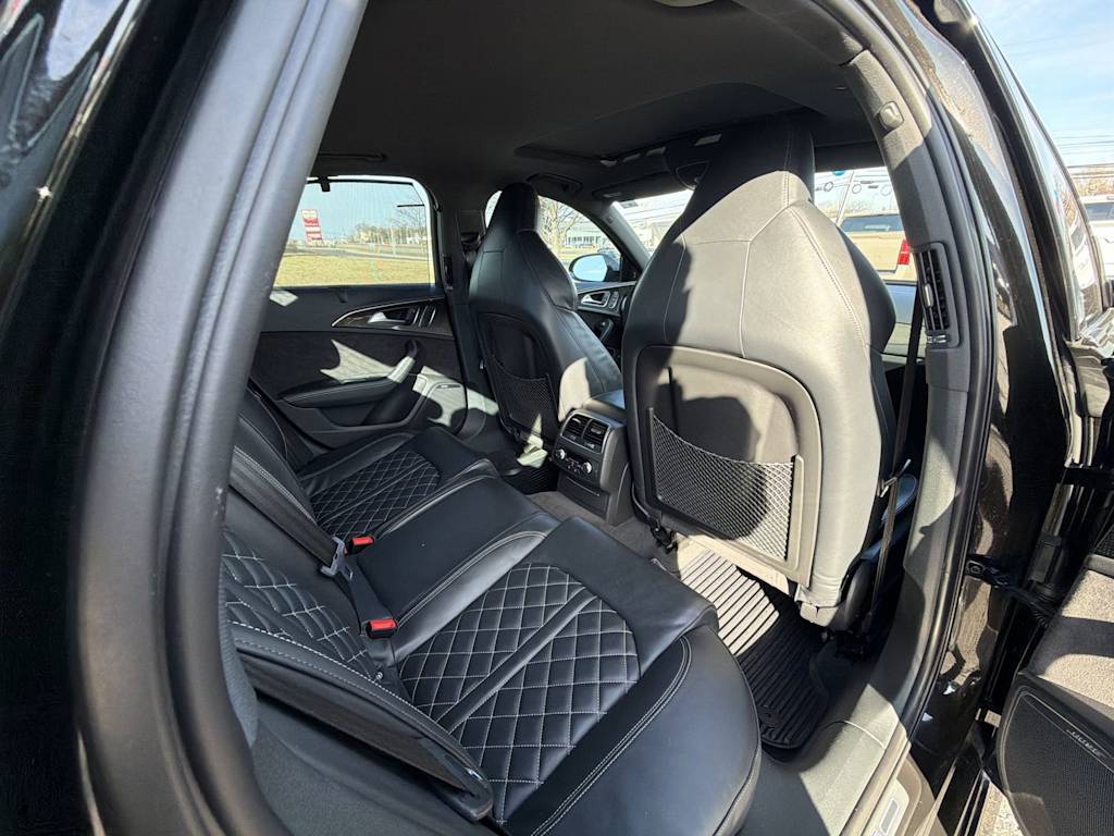 Thumbnail: 2016 Audi S6 - 24