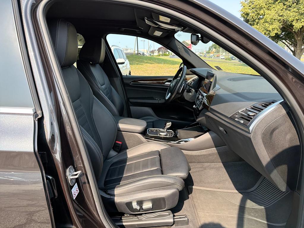Thumbnail: 2022 BMW X3 - 11