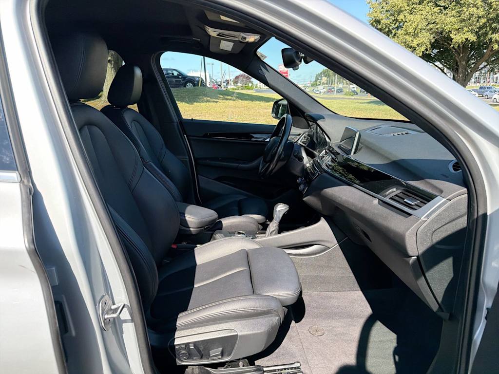 Thumbnail: 2018 BMW X1 - 11