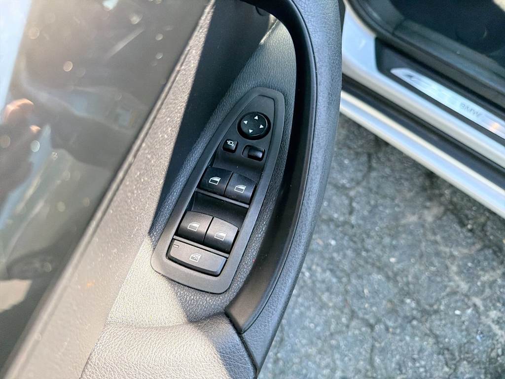Thumbnail: 2018 BMW X1 - 29