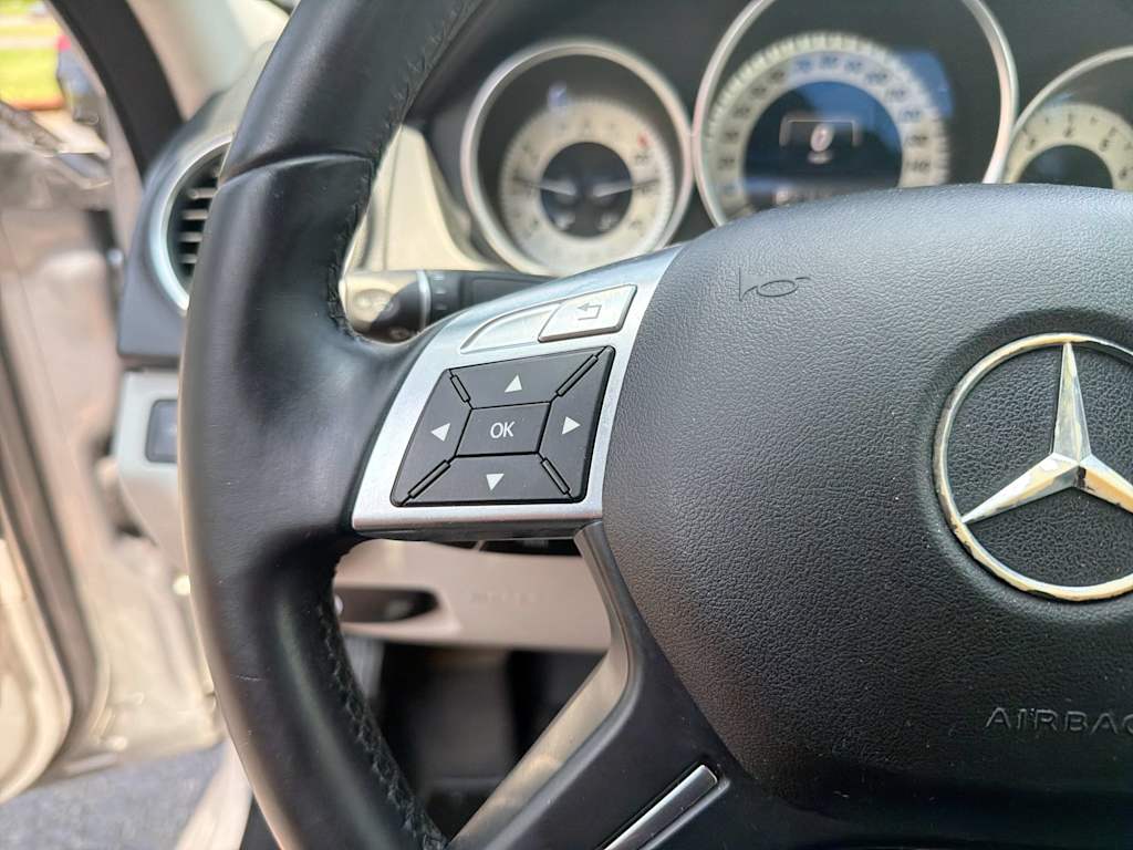 Thumbnail: 2014 Mercedes-Benz C-Class - 30