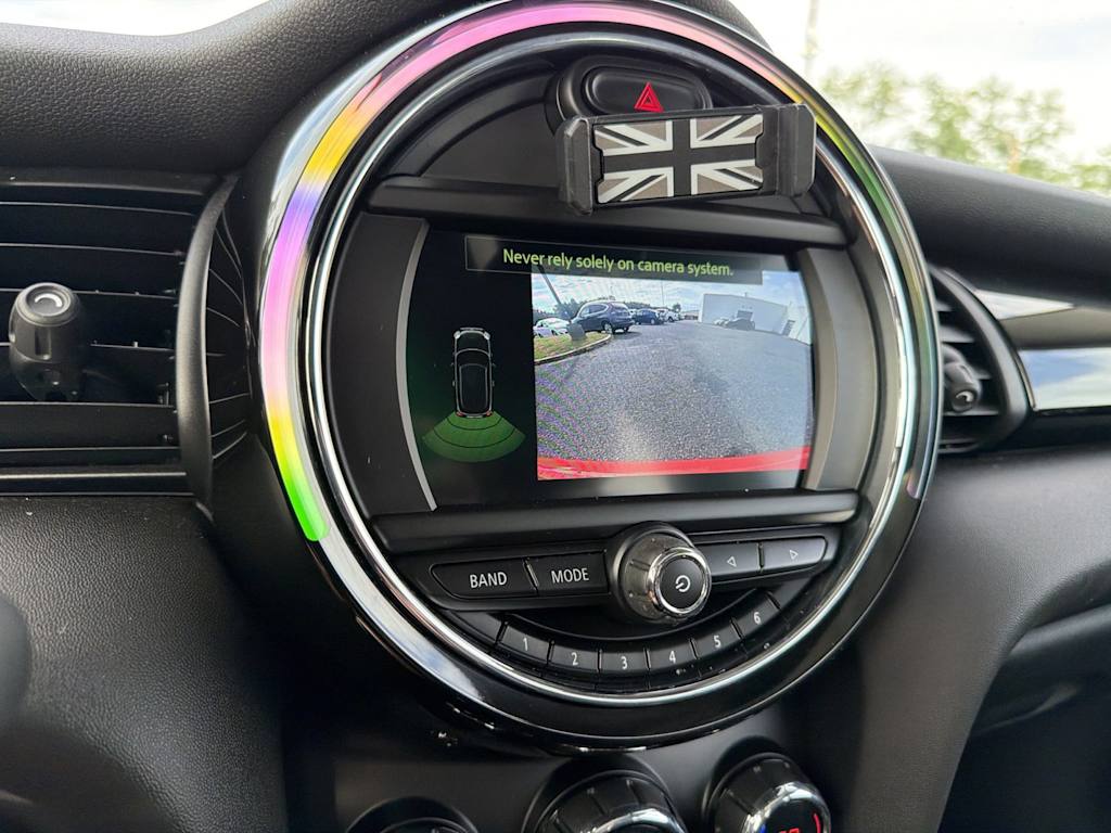 Thumbnail: 2019 MINI Cooper - 17
