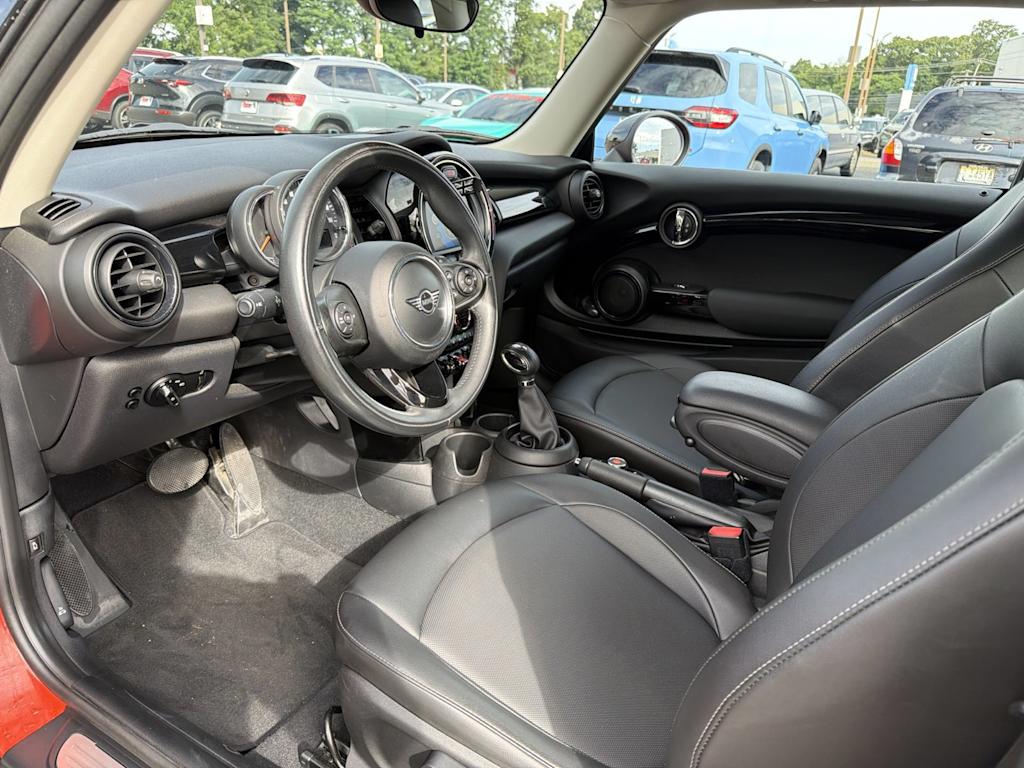 Thumbnail: 2019 MINI Cooper - 2