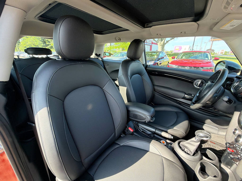 Thumbnail: 2019 MINI Cooper - 23