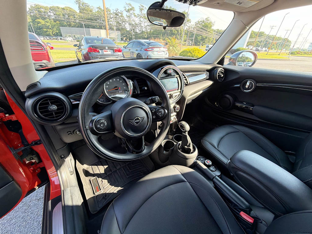 Thumbnail: 2019 MINI Cooper - 11