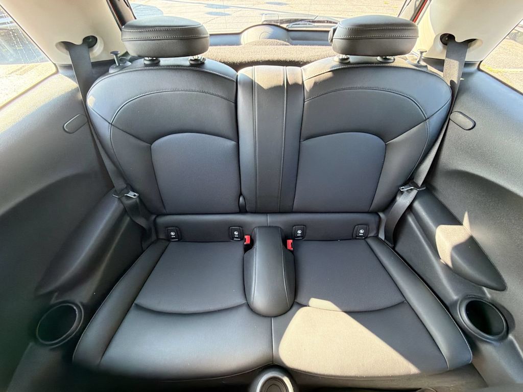 Thumbnail: 2019 MINI Cooper - 10