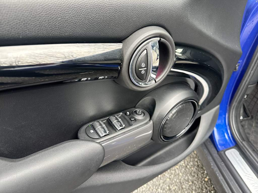 Thumbnail: 2021 MINI Cooper - 27