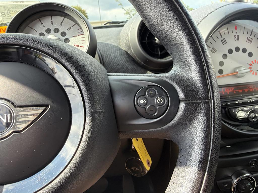 Thumbnail: 2014 MINI Cooper Countryman - 21