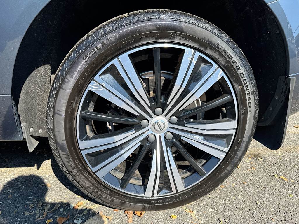 Thumbnail: 2022 Volvo XC60 - 7