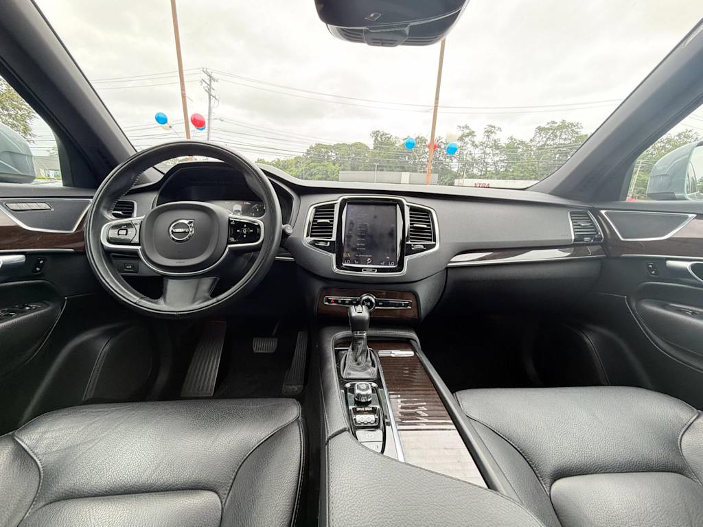 Thumbnail: 2018 Volvo XC90 - 13
