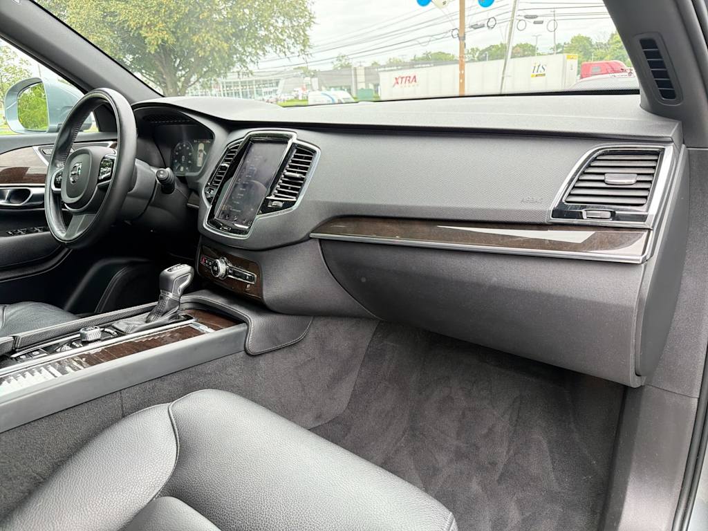 Thumbnail: 2018 Volvo XC90 - 9