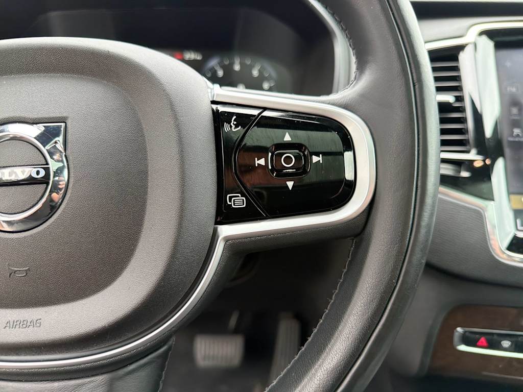 Thumbnail: 2018 Volvo XC90 - 31