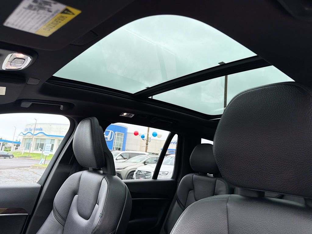 Thumbnail: 2018 Volvo XC90 - 30