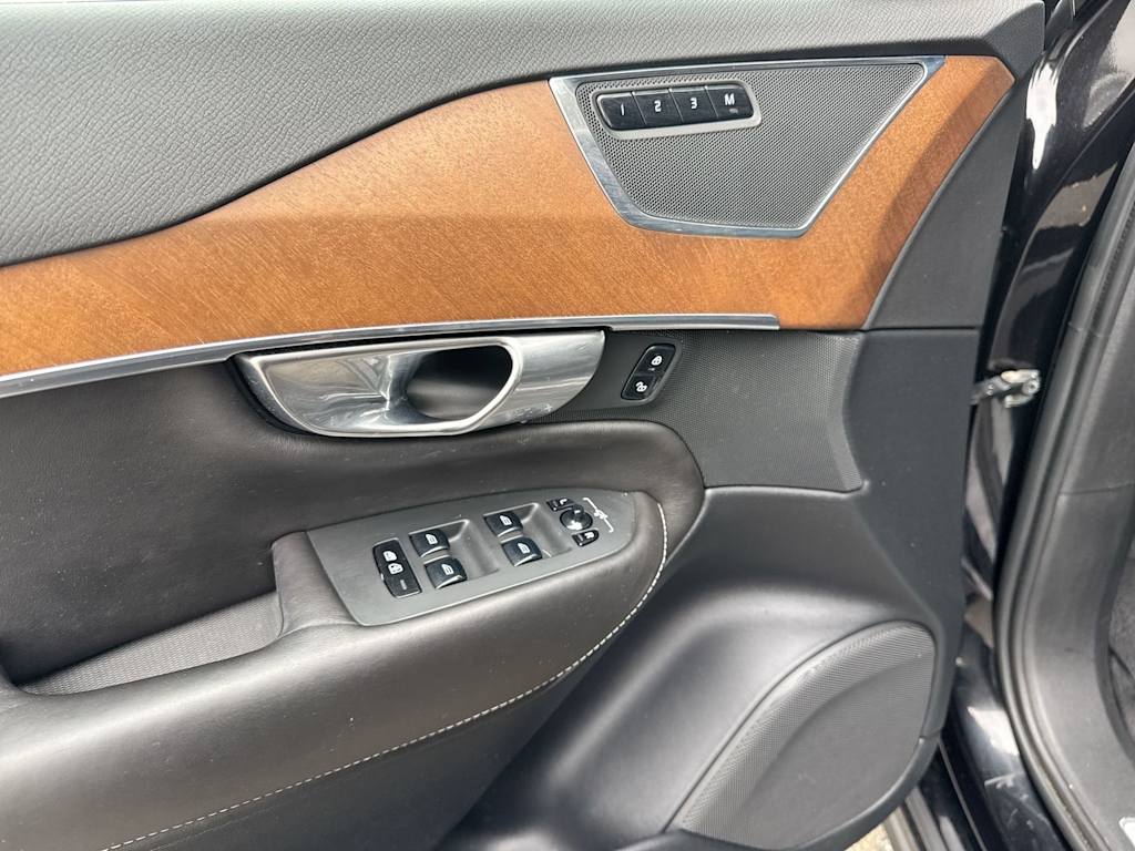 Thumbnail: 2017 Volvo XC90 - 28